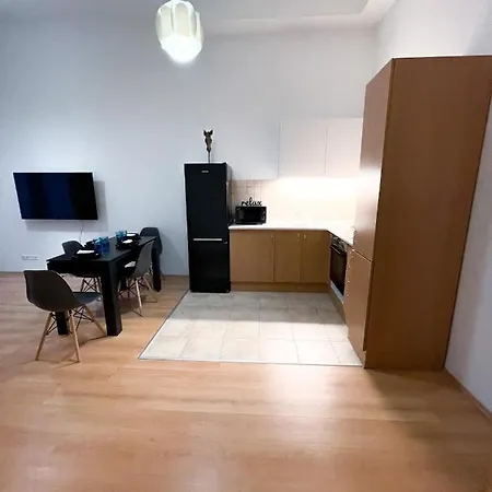 Top Location Apartments Lejlighed