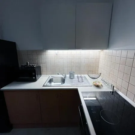 Top Location Apartments