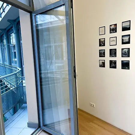 Top Location Apartments Lejlighed